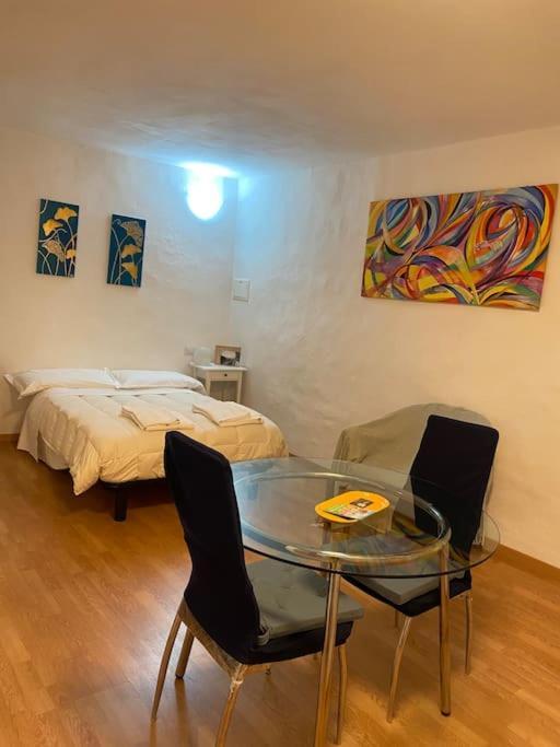 Gianfranco - City Center Apt Флоренция Экстерьер фото