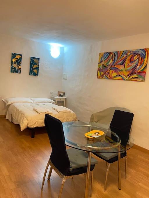Gianfranco - City Center Apt Флоренция Экстерьер фото